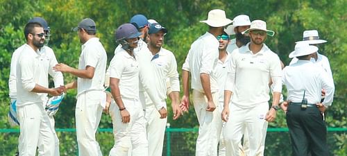 J&K team celebrating a wicket during Ranji Trophy 2017-18