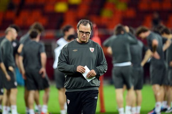 Bielsa in training ahead of Bilbao's UEFA Europa League Final defeat against Atletico