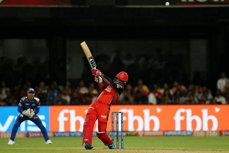 Hetmyer miscues a shot of Jasprit Bumrah's bowling. (Image Courtesy: IPLT20)