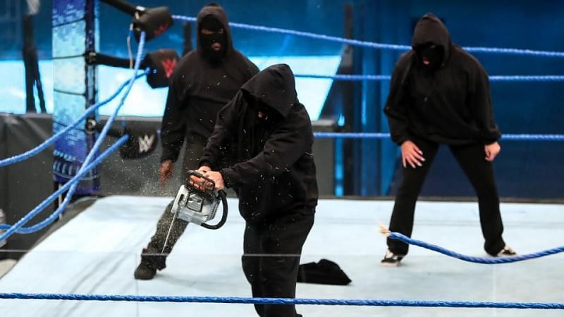 इस हफ्ते SmackDown का अंत काफी खतरनाक तरीके से हुआ