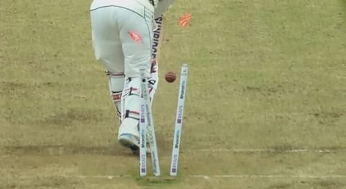 Watling couldn't do much about an absolute beauty from Mohammed Shami