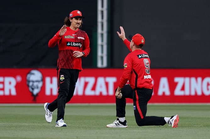 REN vs THU Dream11 Prediction: Fantasy Cricket Tips, Today's Playing 11 and Pitch Report for BBL 2021-22, Match 40