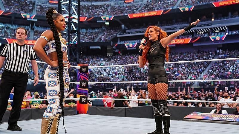 WWE Elimination Chamber 2022 में 6 विमेंस के बीच हुआ शानदार मुकाबला