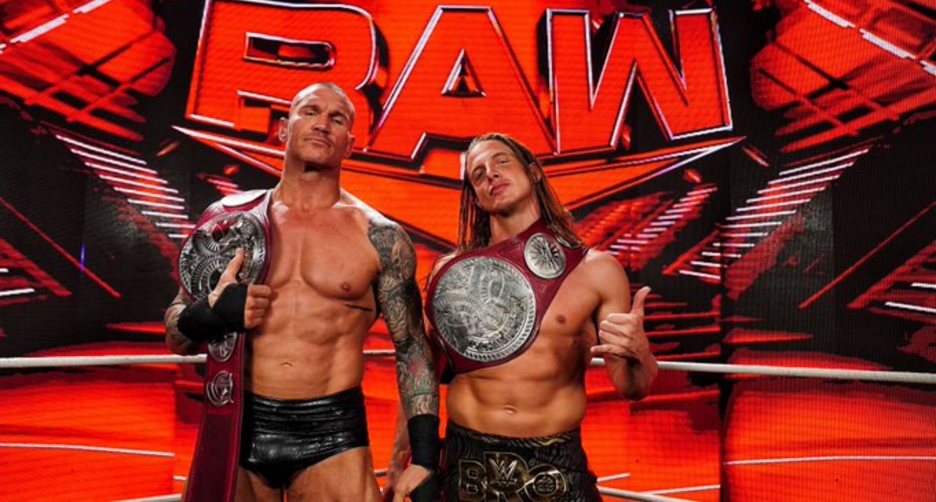 WWE Raw में रैंडी ऑर्टन और रिडल (RK-Bro) ने एक बार Raw टैग टीम चैंपियनशिप को जीता