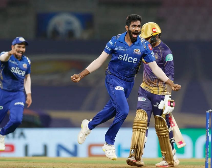 जसप्रीत बुमराह विकेट लेने के बाद (Photo Credit - IPLT20)
