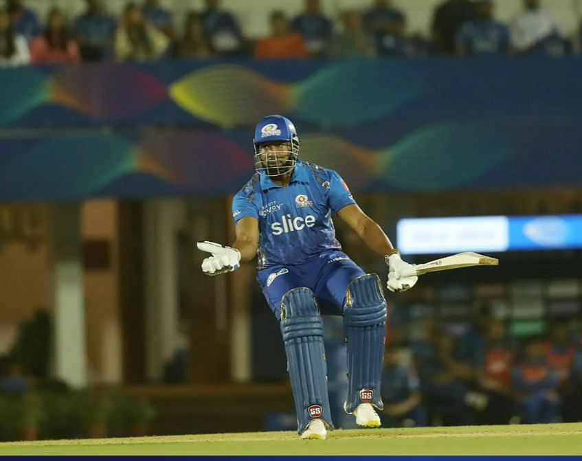 किरोन पोलार्ड बल्लेबाजी के दौरान (Photo Credit - IPLT20)