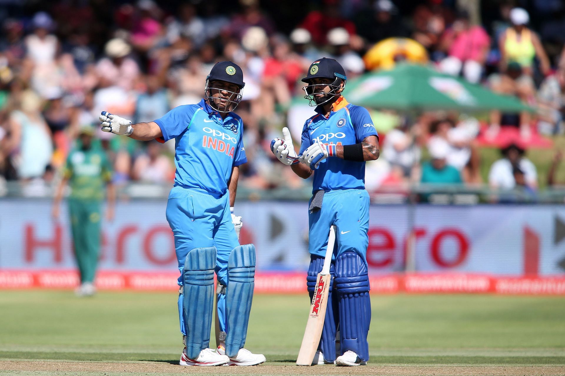 MS Dhoni (left) and Virat Kohli. Pic: Getty Images