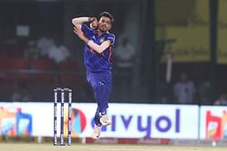 "If Dravid feels that Chahal should bowl an over, obviously a message can be sent" - Ashish Nehra on the leg-spinner bowling only two overs in IND vs SA 2022 first T20I