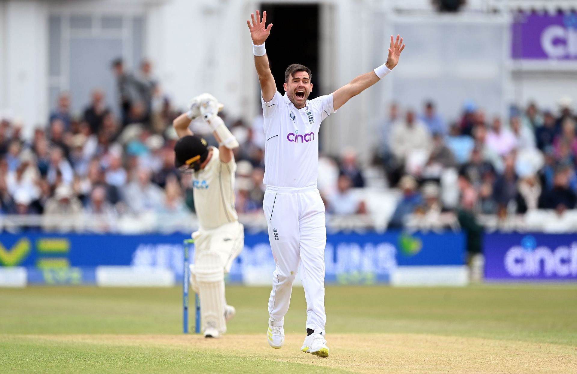 England v New Zealand - Second LV= Insurance Test Match: Day Four