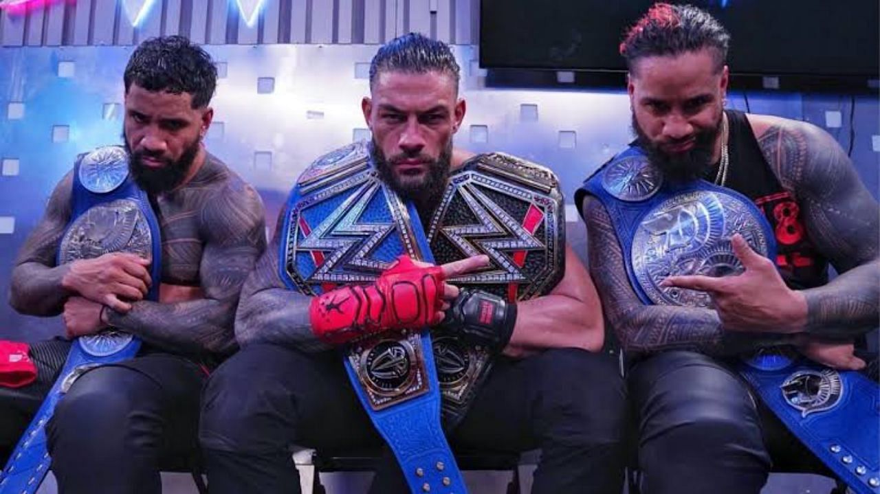 अनडिस्प्यूटेड WWE यूनिवर्सल चैंपियन रोमन रेंस और द उसोज 
