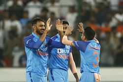 T20 World Cup 2022: "I feel you should play Axar" - Aakash Chopra says the toss-up will be between Ashwin and Chahal