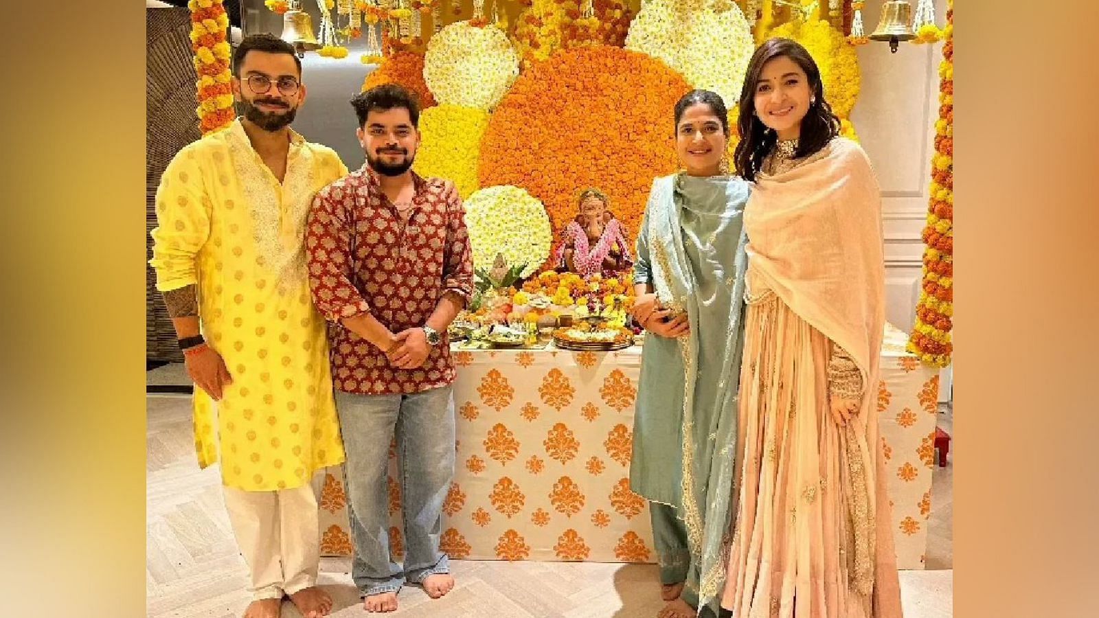 Anshul Chauhan and her husband with Virat Kohli and Anushka Sharma (Image: Instagram)
