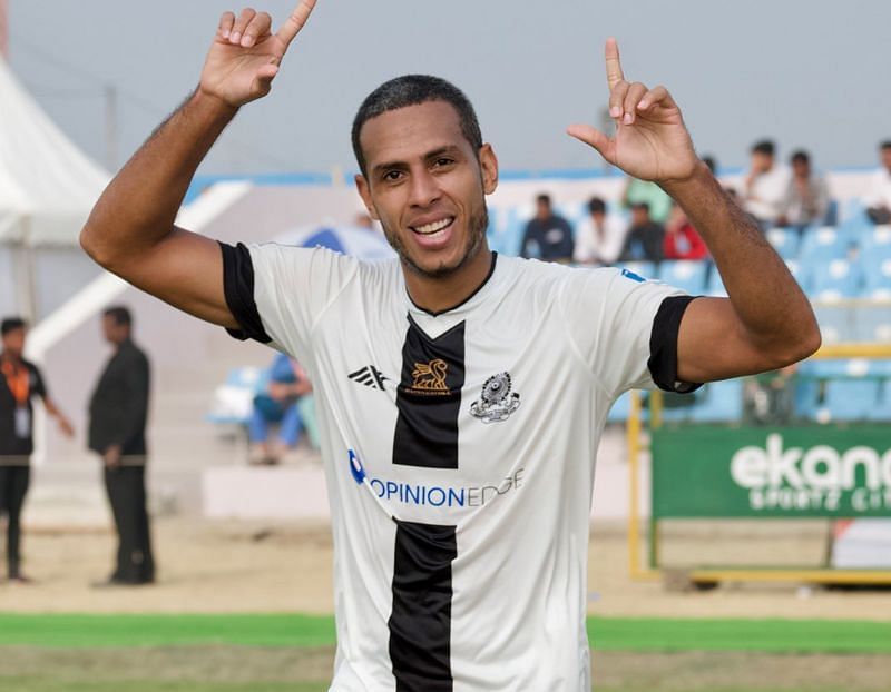 Eddie Hernandez celebrating his goal against Inter Kashi (Image Credits: X/MohammedanSC)