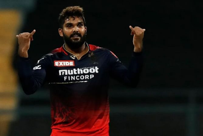 3 reasons why RCB should not have released Wanindu Hasaranga