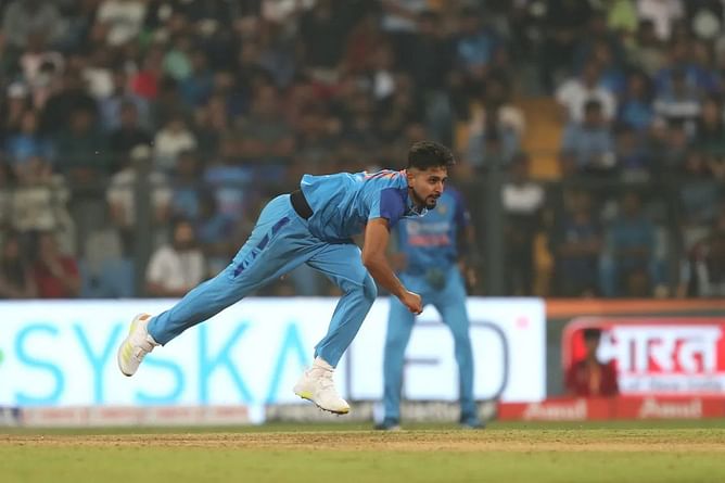 "Keep him in the scheme of things at least" - Aakash Chopra on whether Umran Malik deserves a spot in India's T20 World Cup squad