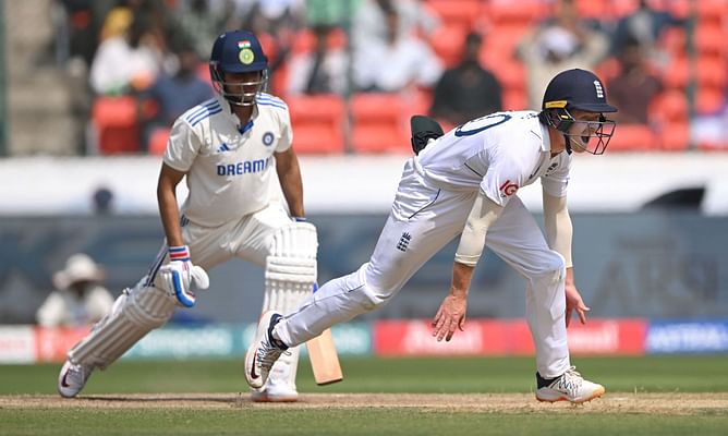 "If we play on a bad pitch, their batting is far better equipped" - Aakash Chopra on India's concerns heading into 2nd Test vs England