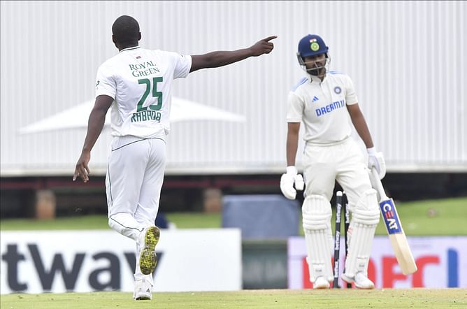 "You cannot point fingers at just one player" - Sunil Gavaskar expects Shreyas Iyer to be given a long run despite underwhelming performances in SA