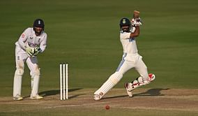 "If he is keeping well, please stick with him" - Aakash Chopra on whether Srikar Bharat should be replaced by a better batter