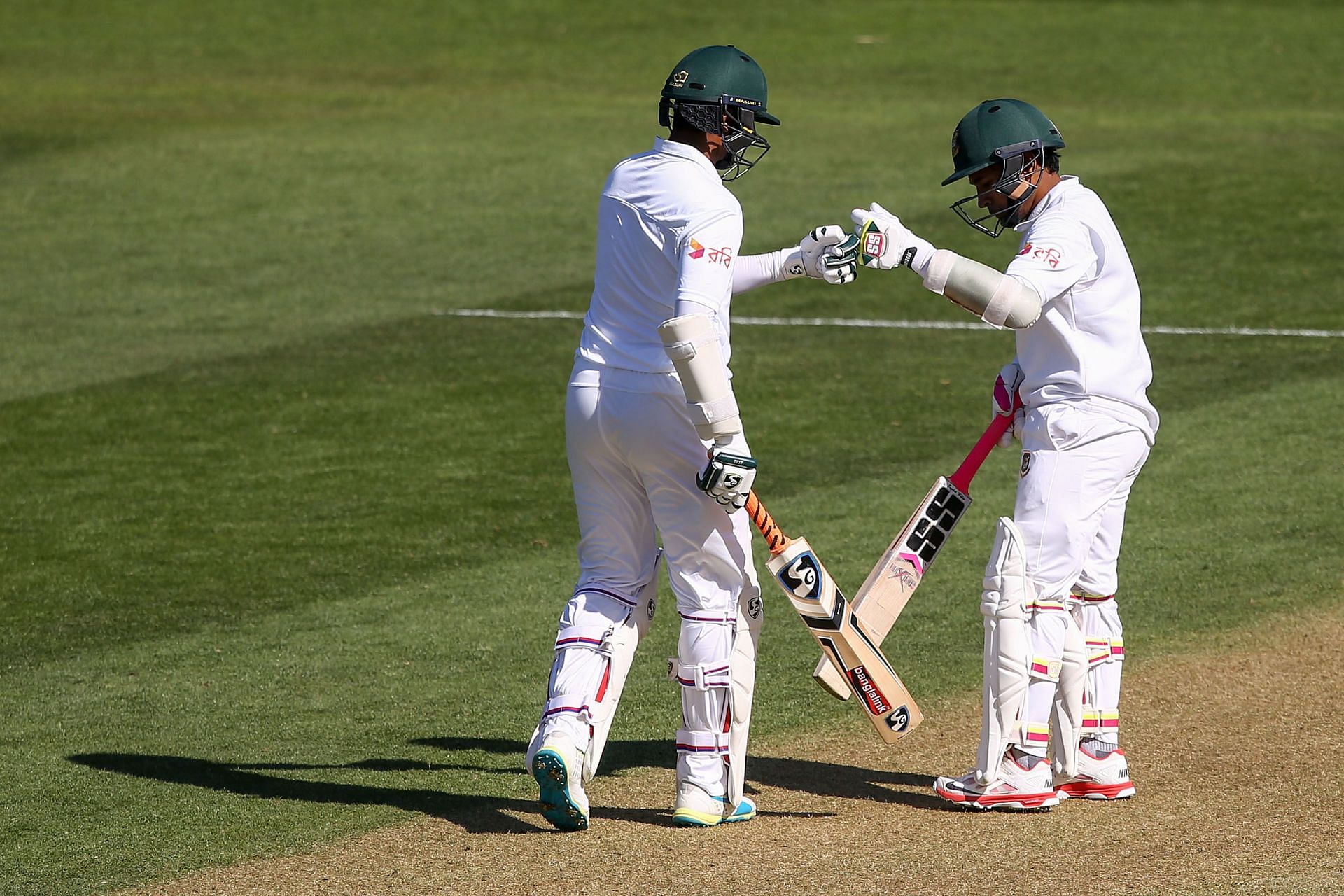 New Zealand v Bangladesh - 1st Test: Day 2