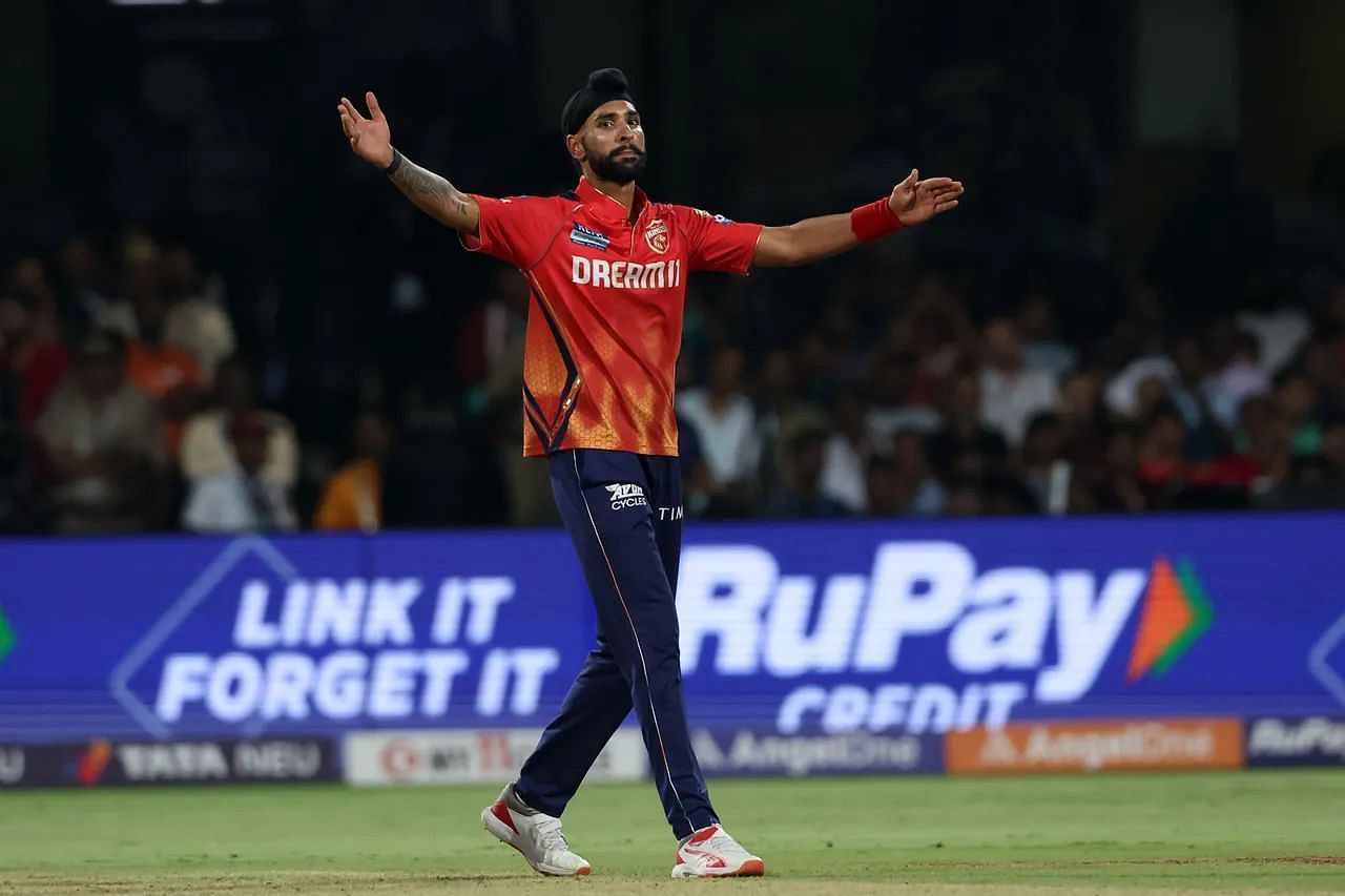 हरप्रीत परार ने की बेहतरीन गेंदबाजी (Photo Credit - IPLT20)