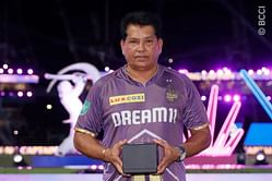 How many Indian head coaches have won the IPL trophy?