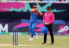"There is no doubt that Ravindra Jadeja is a defensive bowling option" - Aakash Chopra on whether Yuzvendra Chahal should replace Jadeja in India's XI