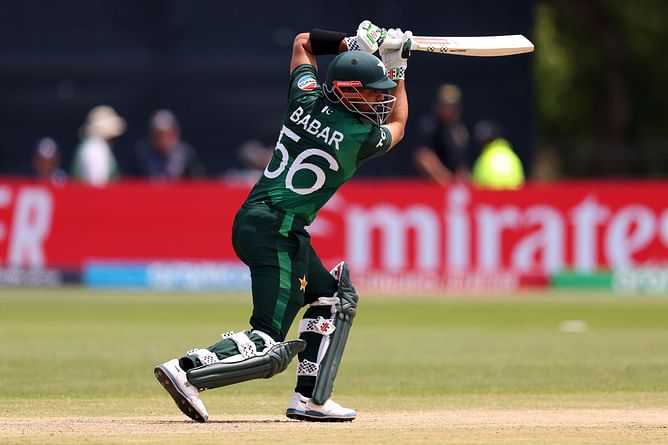 "Aapne B, C, D teams ke khilaaf perform kar ke logon ko hallucinate kiya hai"- Ahmed Shehzad tears into Babar Azam and Pakistan again