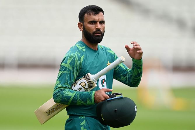 [Watch] Fakhar Zaman holes out to short fine leg soon after Babar Azam survives run-out in USA vs PAK T20 World Cup match