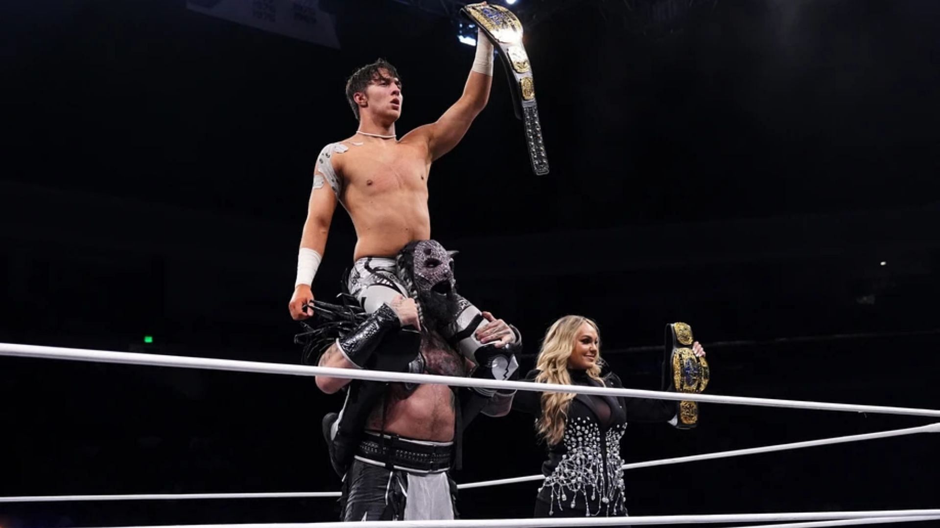 Nick Wayne, Killswitch, and Mother Wayne [Image Credit: allelitewrestling.com]