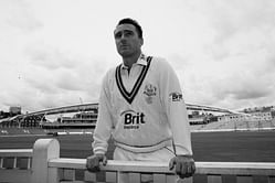 Men's and women's Hundred 2024 teams to wear black armbands during Monday's fixture to mourn Graham Thorpe's death