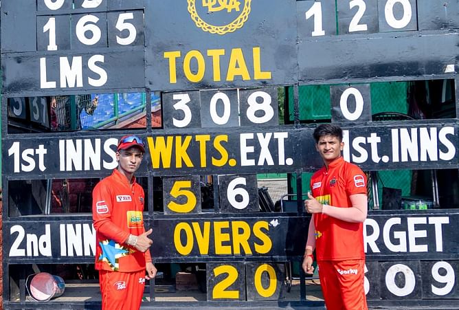 Delhi-6, 6, 6, 6, 6, 6: Best friends Priyansh Arya and Ayush Badoni are lighting up the Capital like never before
