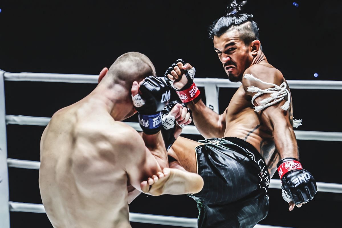 Sinsamut Klinmee says he has to improve on his defense following his loss to Dmitry Menshikov. [Photo from ONE Championship]