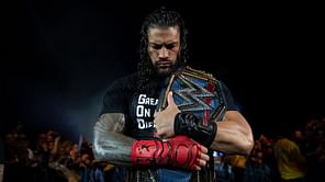 फेमस WWE स्टार ने फैंस के सामने Roman Reigns का उड़ाया मजाक, दिग्गज सिखाएंगे सबक?