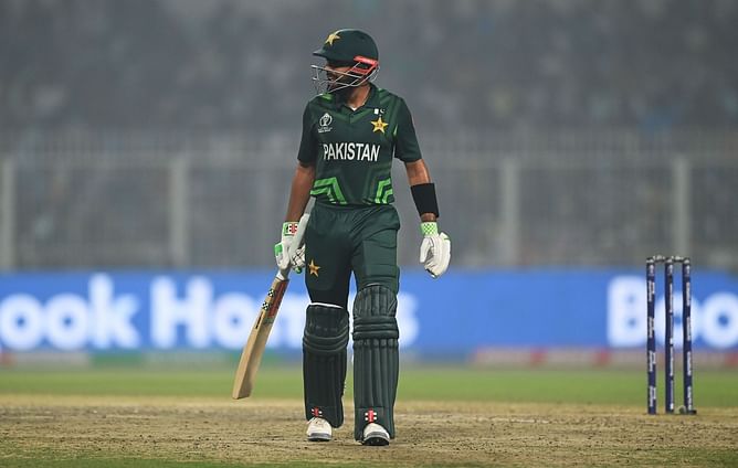 Wiaan Mulder traps Babar Azam plumb in front for 23 in PAK vs SA 2025 ODI tri-series match 3 [Watch]