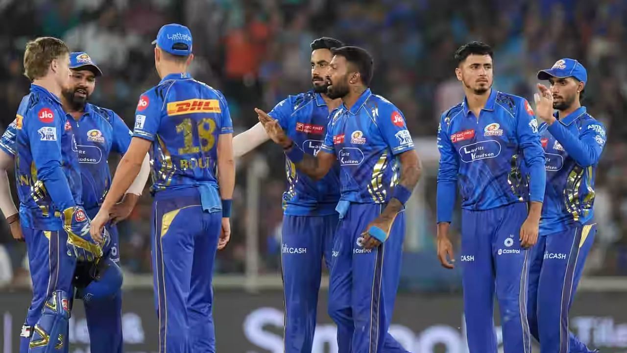 मुंबई इंडियंस अब तक टूर्नामेंट में एक भी मैच नहीं जीती (Pc: IPL)