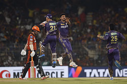Vaibhav Arora gives autographs to young fans ahead of IPL 2025 opener [Watch]