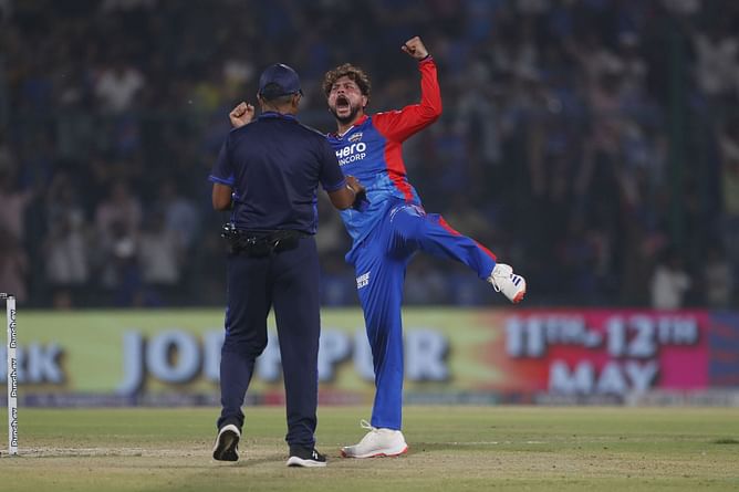 IPL 2025: 3 गेंदबाज जो DC vs LSG मैच में चटका सकते हैं सबसे ज्यादा विकेट