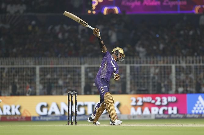 Sunil Narine castled for a duck by a brilliant swinging yorker from Trent Boult in MI vs KKR IPL 2025 match [Watch]