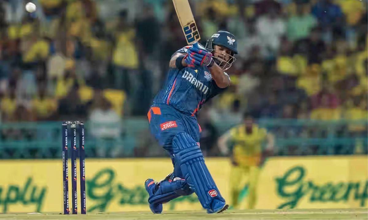 आईपीएसल 2025 में लखनऊ सुपर जायंट्स के कप्तान ऋषभ पंत (Image Credits: IPLt20 )