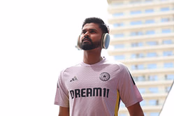 "Main rone chalu kiya" - Shreyas Iyer reveals shocking story from 2025 Champions Trophy [Watch]