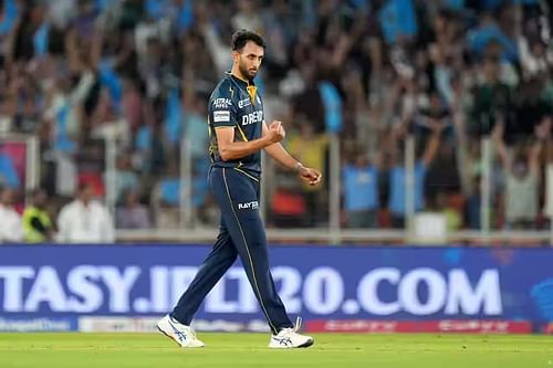 Prasidh Krishna picked up three wickets in GT's IPL 2025 win vs RR. [P/C: iplt20.com]
