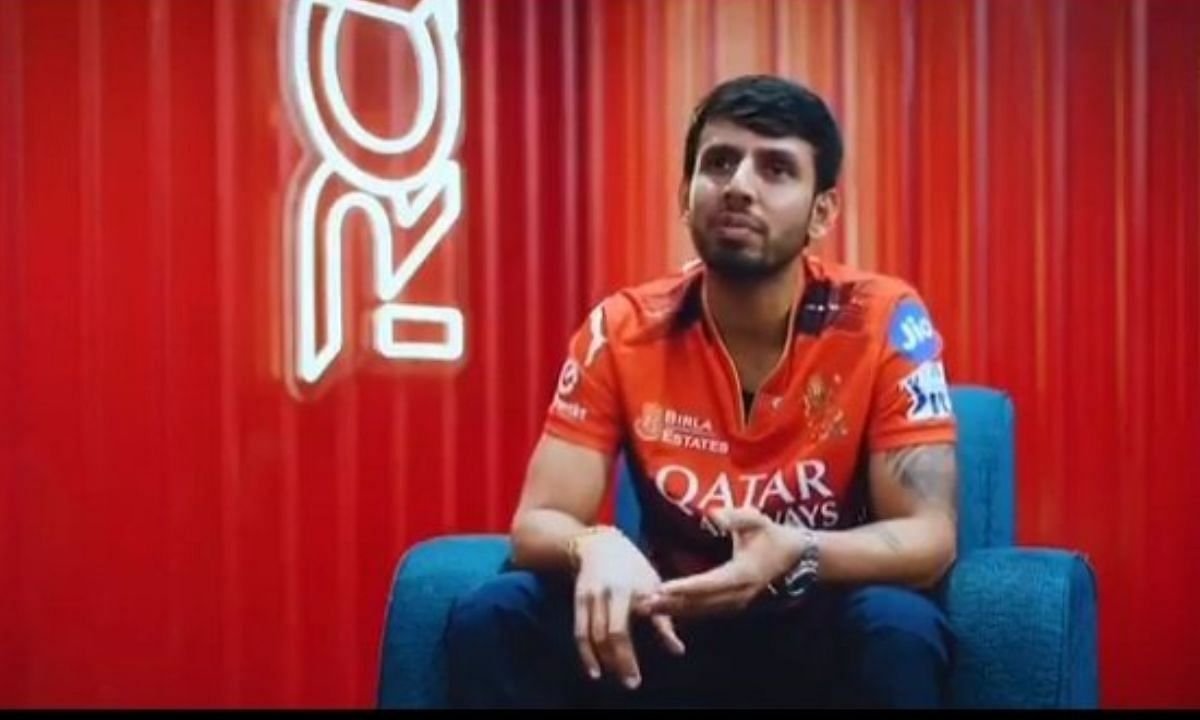 आरसीबी के विकेटकीपर बल्लेबाज जितेश शर्मा (Image Credits: X@/ Royal Challengers Bengaluru SS)