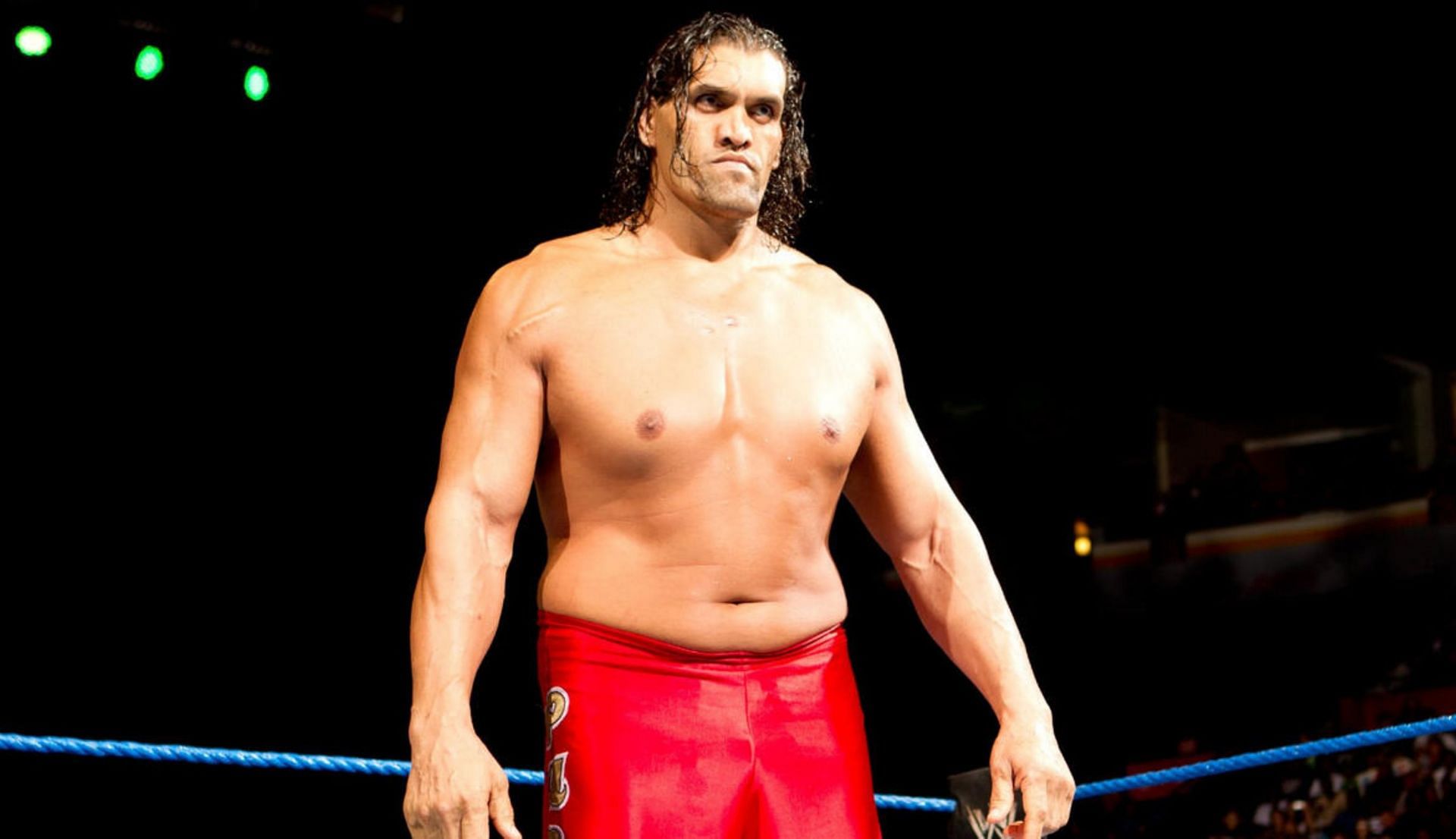 रिंग में मौजूद द ग्रेट खली (Photo: WWE.com)
