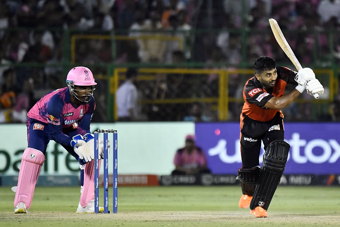 5 CSK players in IPL 2025 who were earlier in SRH ft. Rahul Tripathi