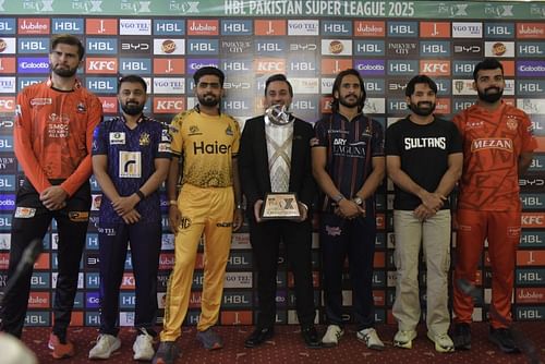 Captains pose with tournament's CEO and the trophy. (Image Credits: PSL X)