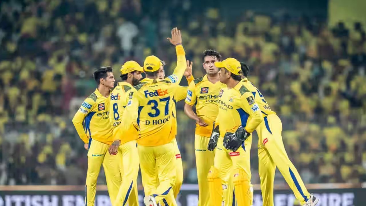 मैच के दौरान CSK (Photo Credit: BCCI)