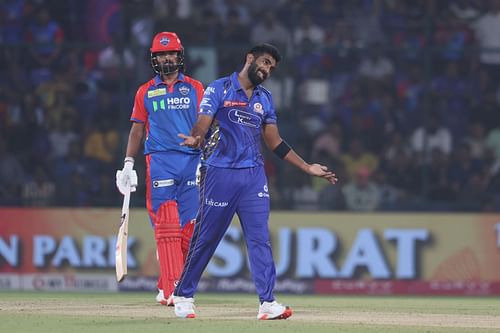 Jasprit Bumrah picked up a solitary wicket in MI's IPL 2025 clash vs DC. [P/C: Getty]