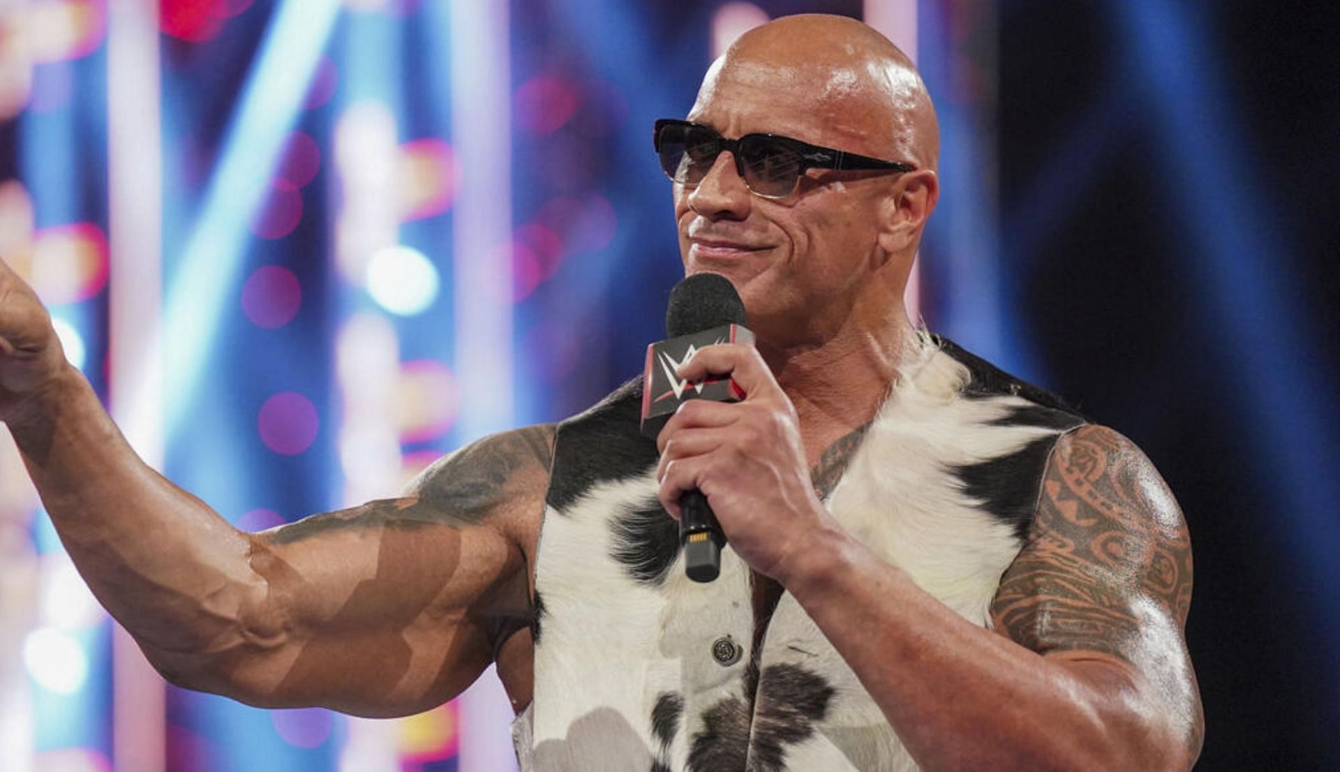 द रॉक प्रोमो कट करते हुए (Photo: WWE.com)