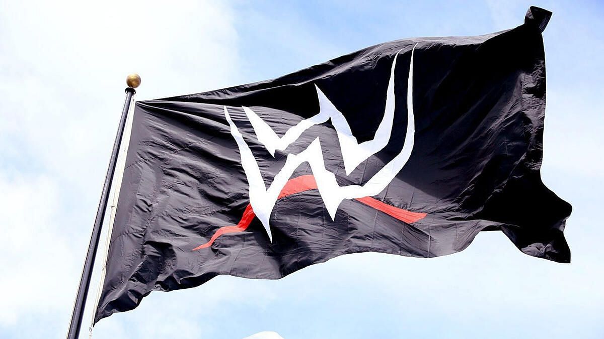A former WWE Superstar lost weight. (Photo: WWE.com)