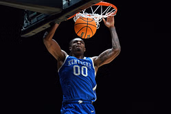 Analyst reviews Kentucky star Otega Oweh's decision to return to Mark Pope's squad for 2025-26 season: "It's hard not to smile"